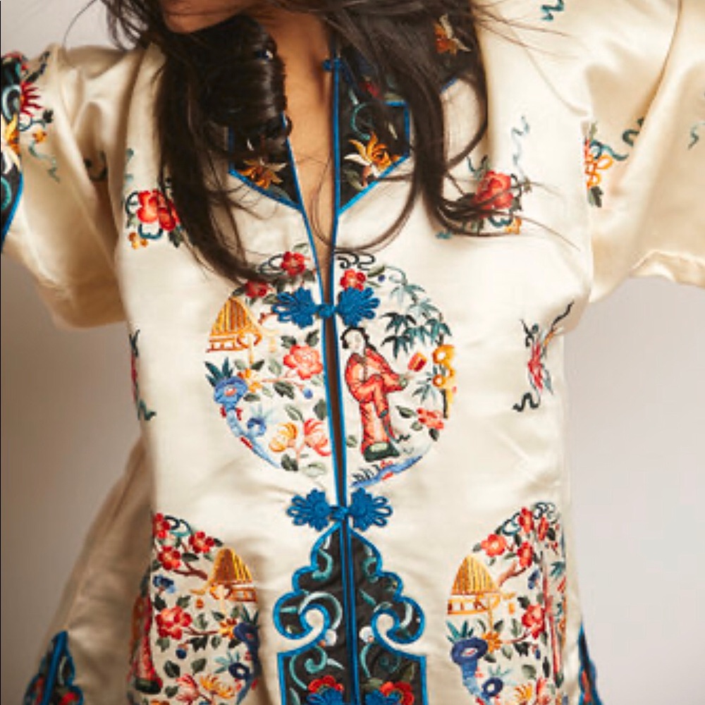 Vintage Silk hand embroidered multicolor kimono
